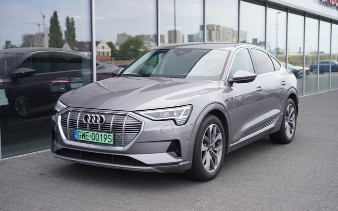 Audi e-tron cena 219000 przebieg: 15633, rok produkcji 2022 z Węgliniec małe 466